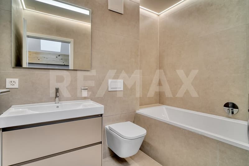 Accès privatif par ascenseur; Dernier étage; 4.5p 135 m²; Jardin 103 m² à Vallamand (6)