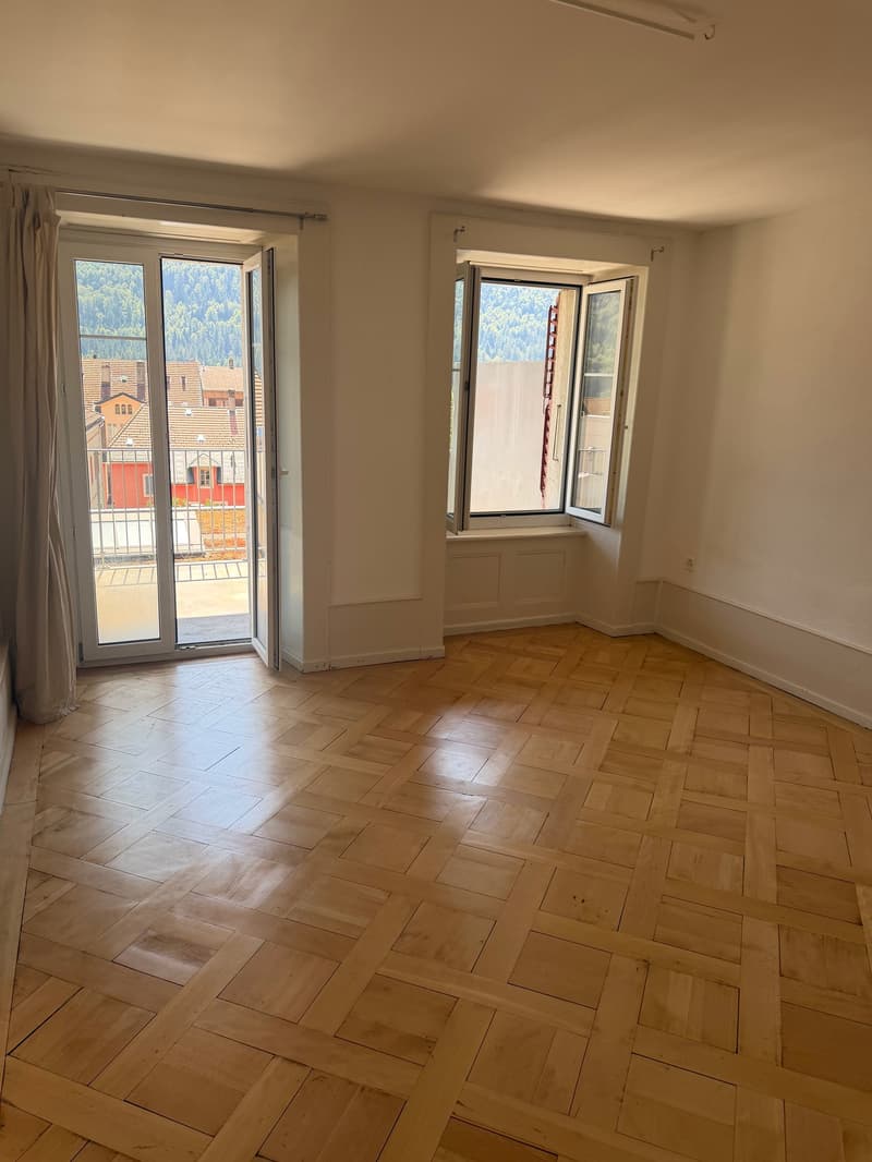 Appartement 3 pièces avec balcon à St-Imier (2)