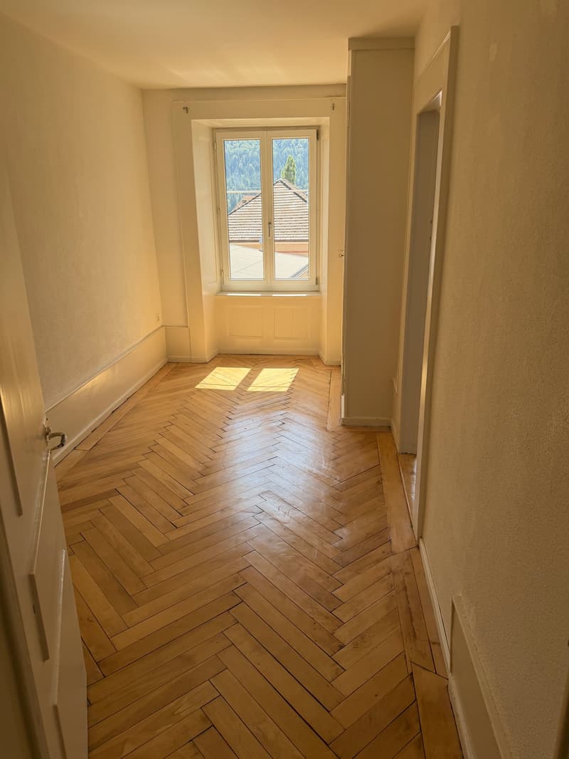 Appartement 3 pièces avec balcon à St-Imier (3)