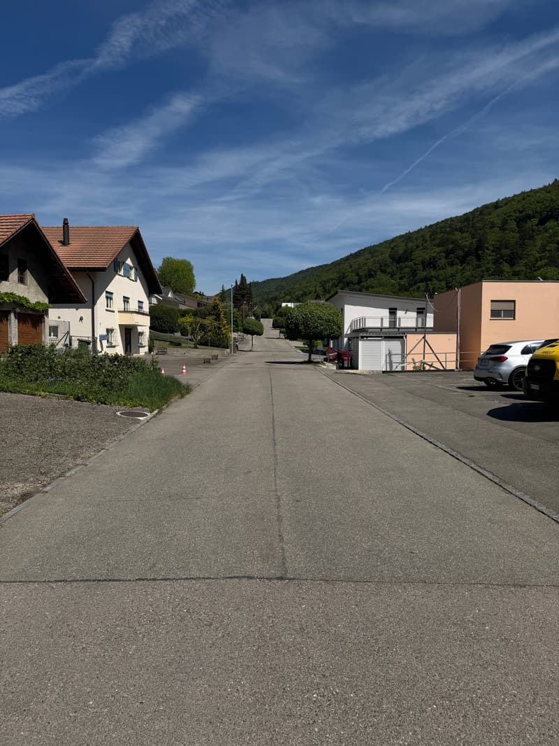 Terrain constructible avec avant-projet de villa contemporaine et rendement locatif – Péry (16)
