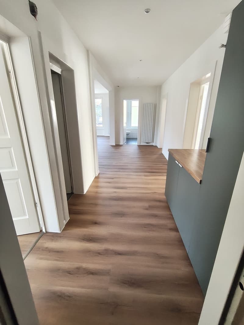 4,5 locali rinnovati a Tavannes – disponibile immediatamente (4)