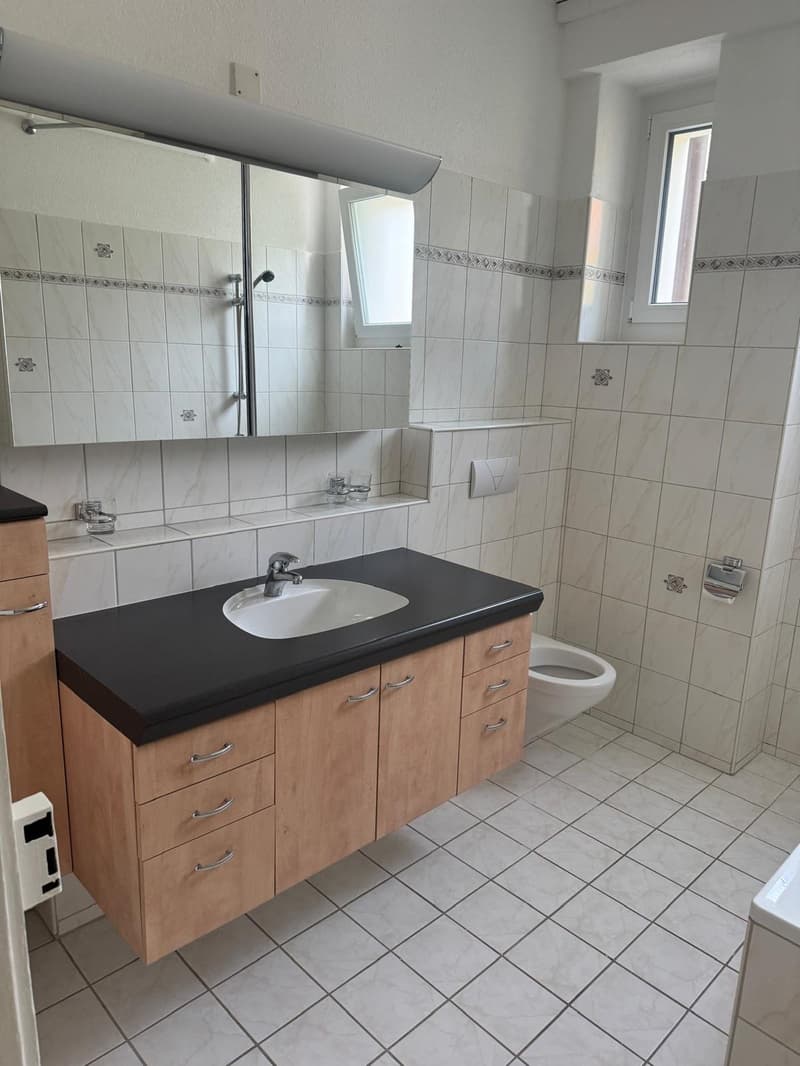 Four-room apartment on the raised ground floor in Péry-La Heutte (11)