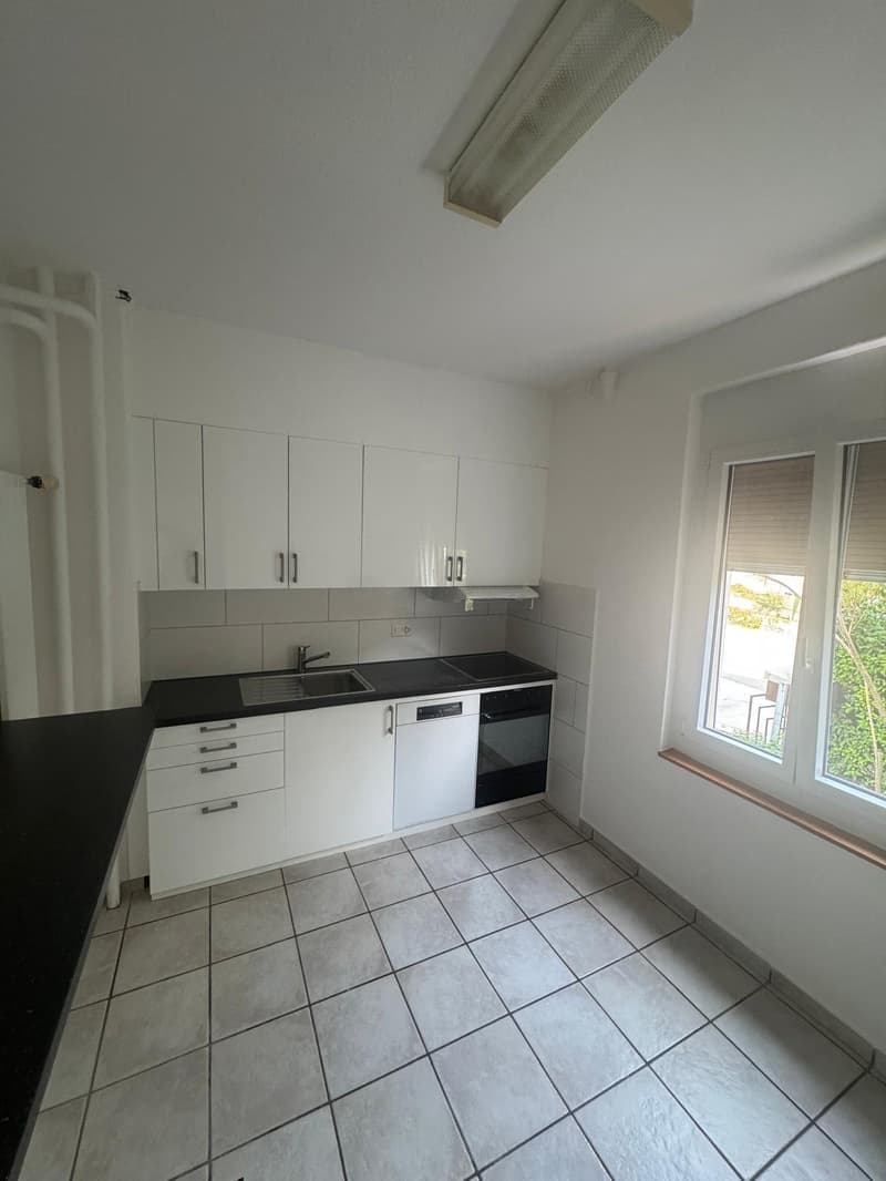 Four-room apartment on the raised ground floor in Péry-La Heutte (2)