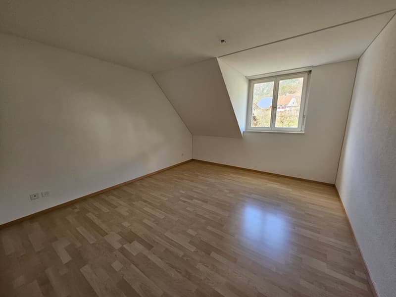Charmante 4-Zimmer-Dachwohnung in ruhiger Lage von Laupersdorf (6)