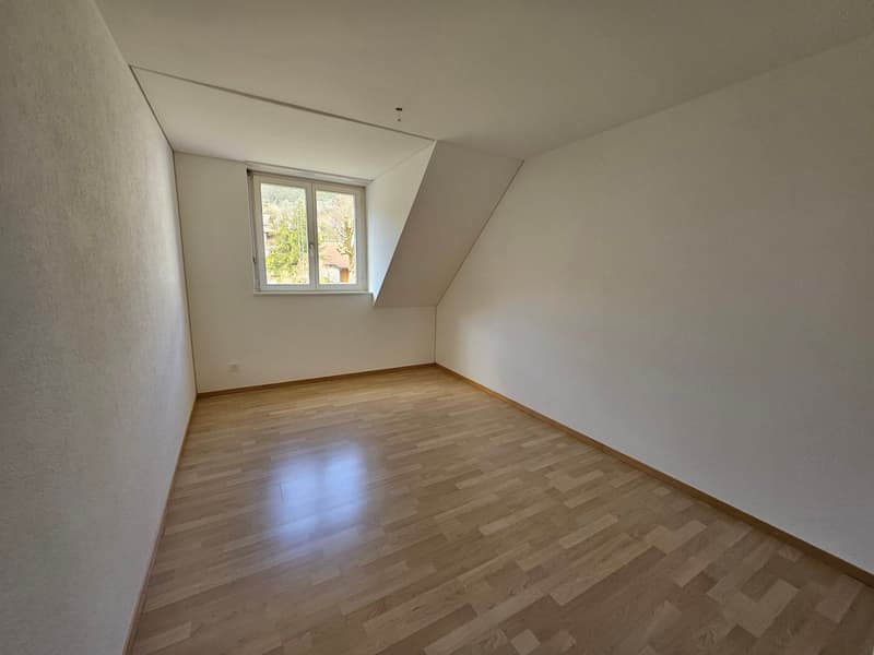Charmante 4-Zimmer-Dachwohnung in ruhiger Lage von Laupersdorf (8)