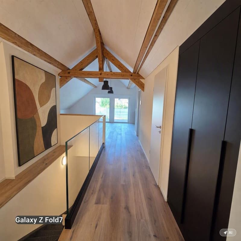 Charmante 2.5-Zimmer-Dachwohnung mit Bergblick in Oensingen (6)
