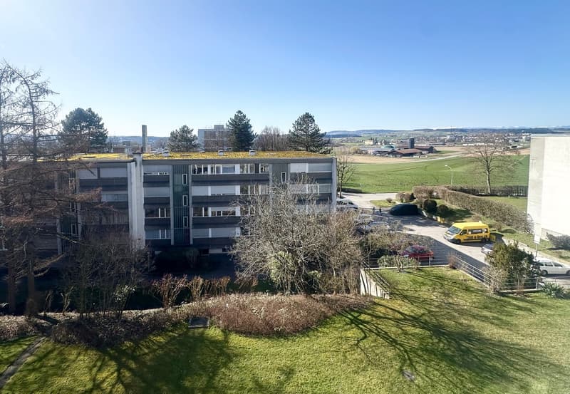 A home to feel good in - with a view included! (2)