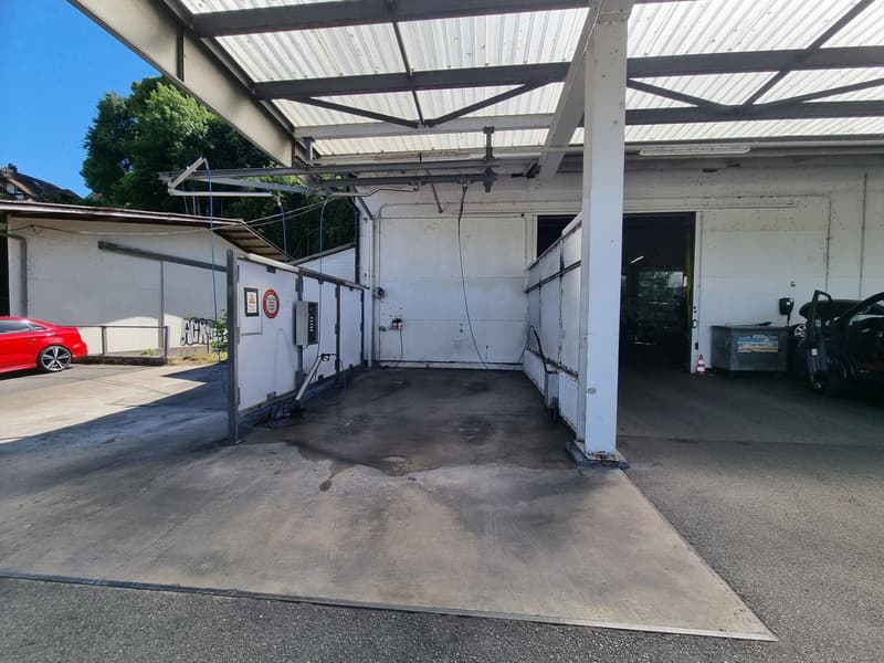 Noleggio di locali commerciali a livello del suolo con molte opzioni di parcheggio (10)