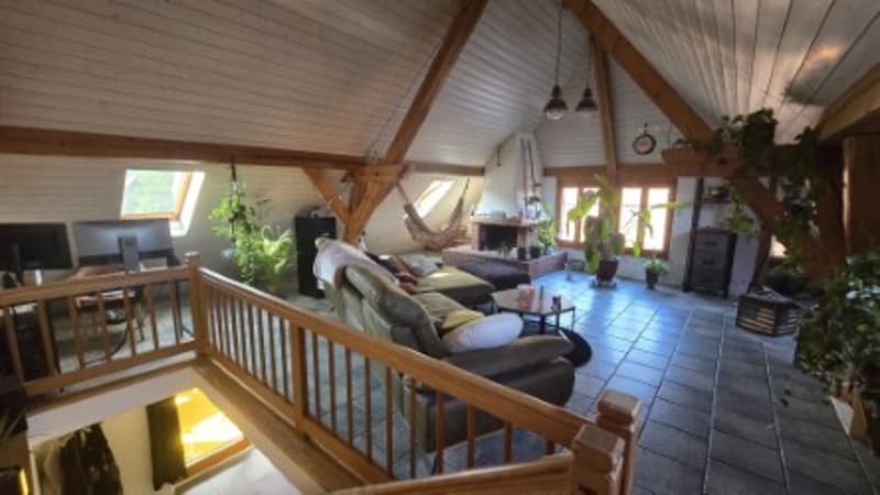 Moderne 4.5 Zimmer-Duplexwohnung in See Nähe (1)