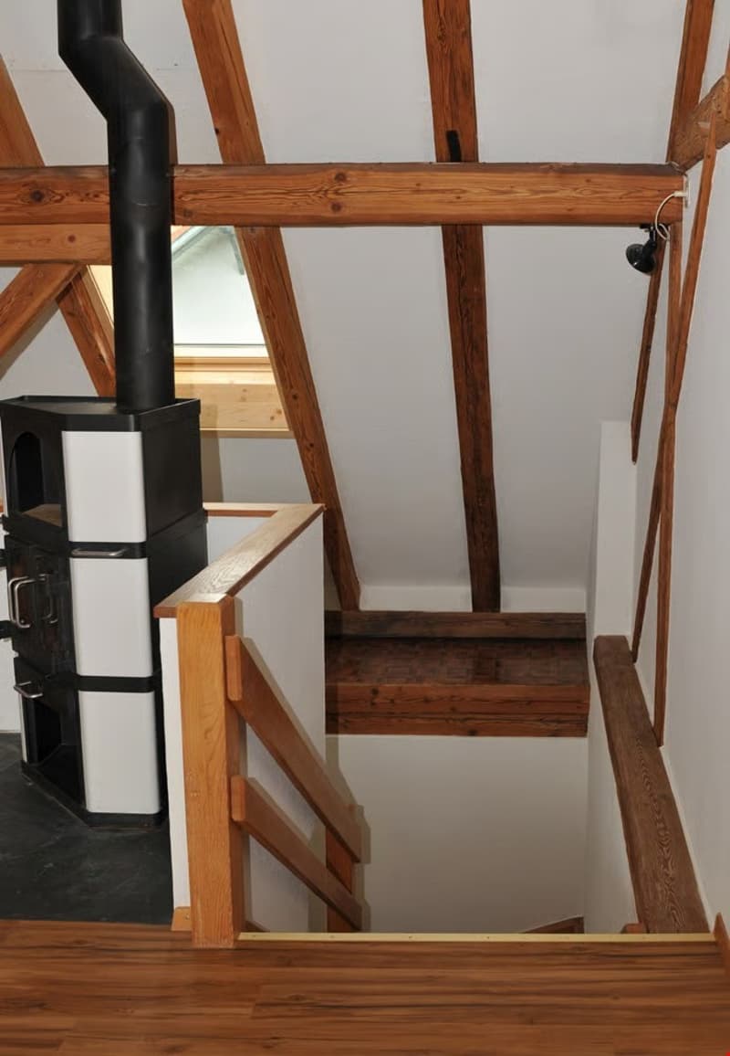 Charmante 4.5-Zimmer-Wohnung mit Cheminéeofen in Kiesen (2)