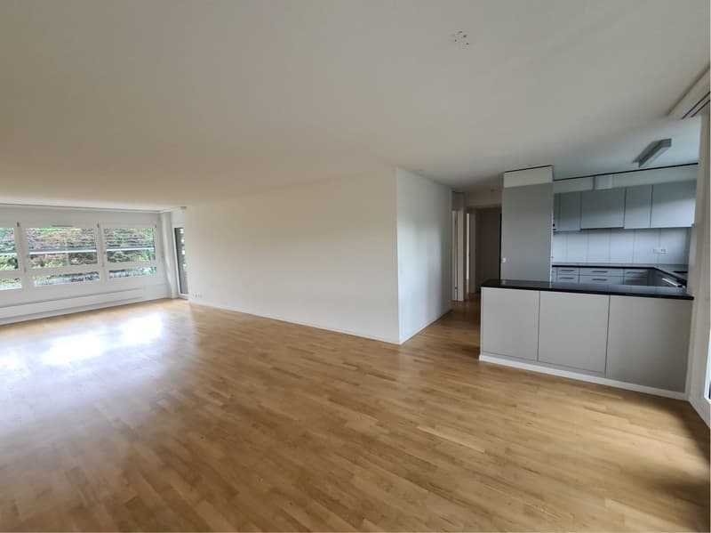 Helle, grosszügige 4.5-Zimmer-Wohnung mit Balkon in Muri b.Bern (2)