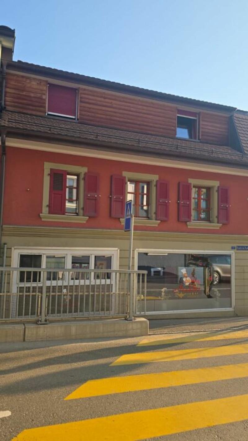Immeuble de rendement entièrement loué (3)