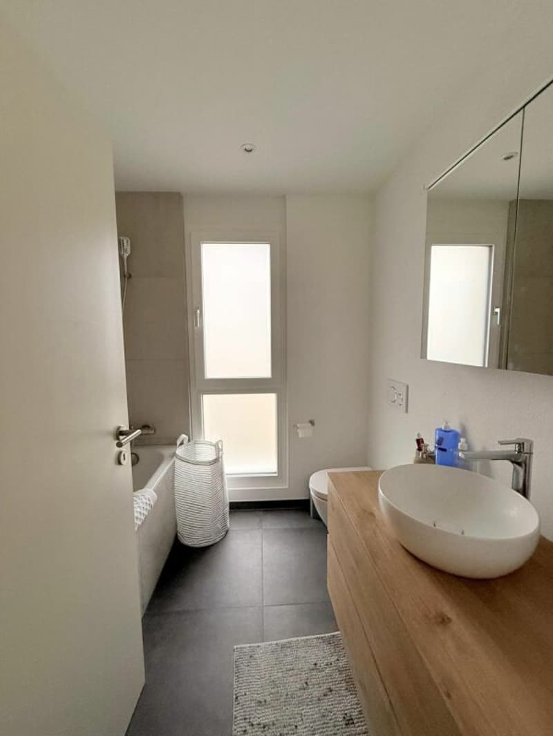 Superbe villa jumelée de 5.5 pièces à louer (5)