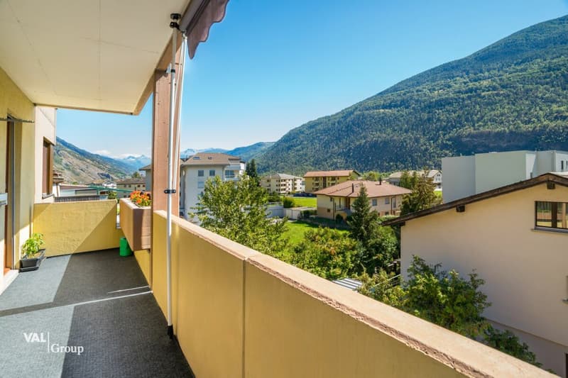 Appartement ensoleillé de 4,5 pièces avec deux garages dans un quartier calme à Steg (11)