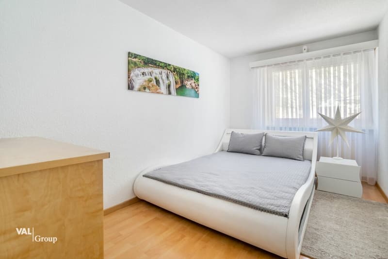 Appartement ensoleillé de 4,5 pièces avec deux garages dans un quartier calme à Steg (6)