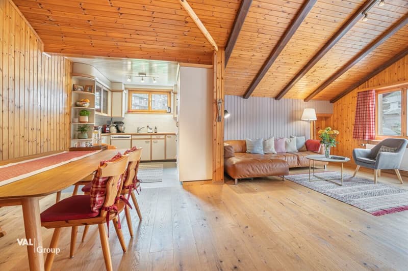 Heimelige Wohnung im charmanten Chaletstil (7)