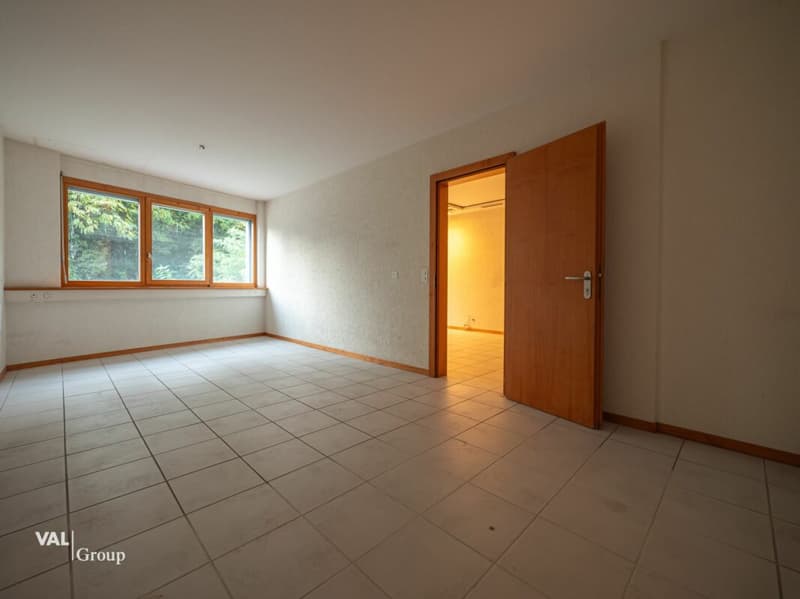 Büro zur Miete in Sierre - Ideale Lage mit 137 m² (4)
