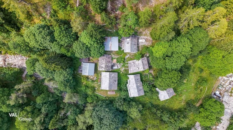 Liebhaberobjekt-Ein Stück Geschichte im Herzen der Walliser Natur (18)
