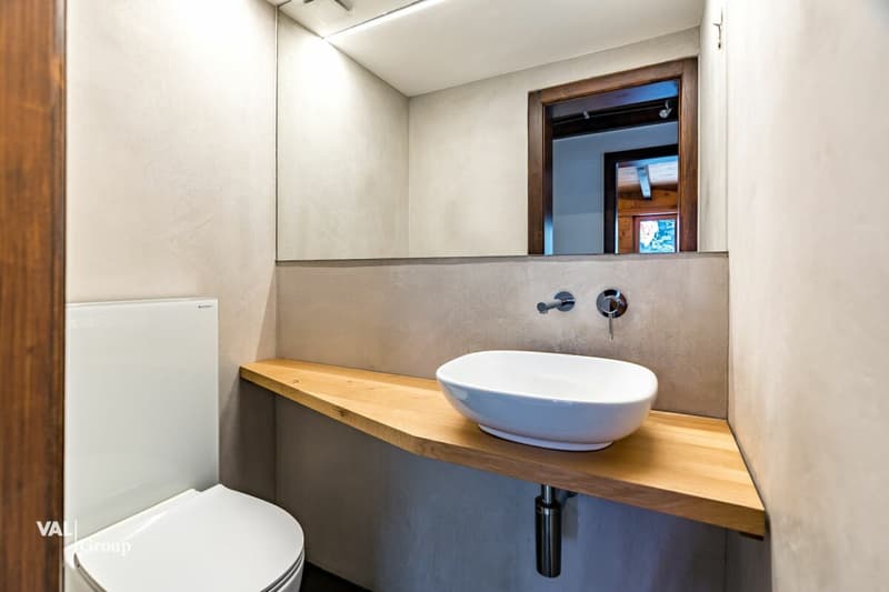 Living like a knight, family maisonette with castle view (12)