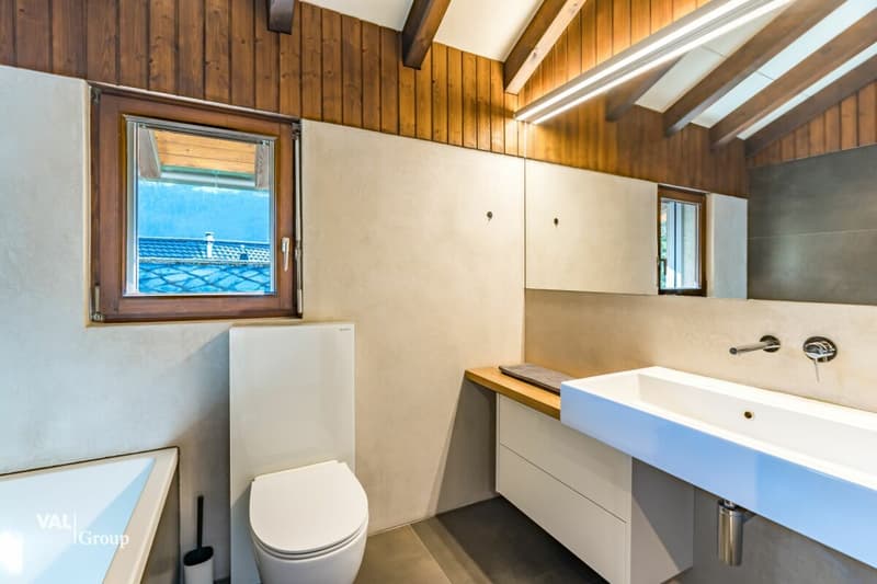 Living like a knight, family maisonette with castle view (13)