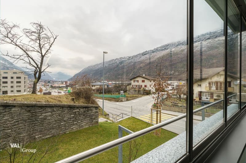 Service center in an excellent location with versatile usage possibilities (11)