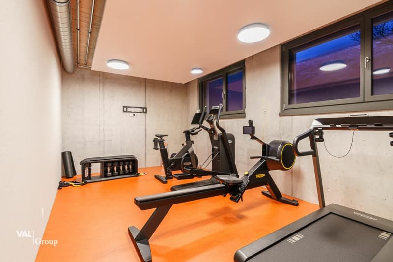 Service center in an excellent location with versatile usage possibilities (8)