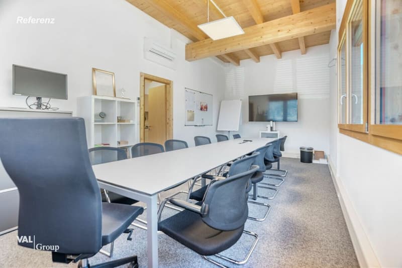 Hall d'entreprise moderne pour une utilisation polyvalente dans un emplacement idéal à louer (3)