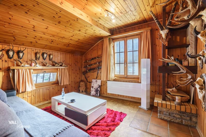 Very central restaurant "Sport" and 4.5-room duplex apartment above (3)