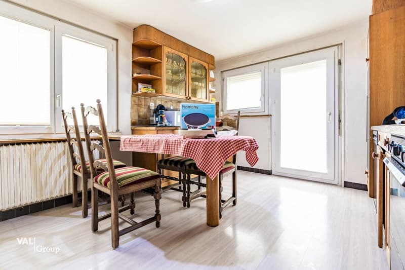 Raumwunder mit Charme - 6.5-Zimmer-Duplex im Herzen von Salgesch (3)