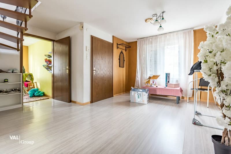 Meraviglia di spazio con charme - duplex di 6,5 locali nel cuore di Salgesch (2)