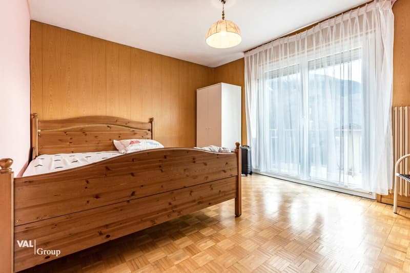 Raumwunder mit Charme - 6.5-Zimmer-Duplex im Herzen von Salgesch (5)