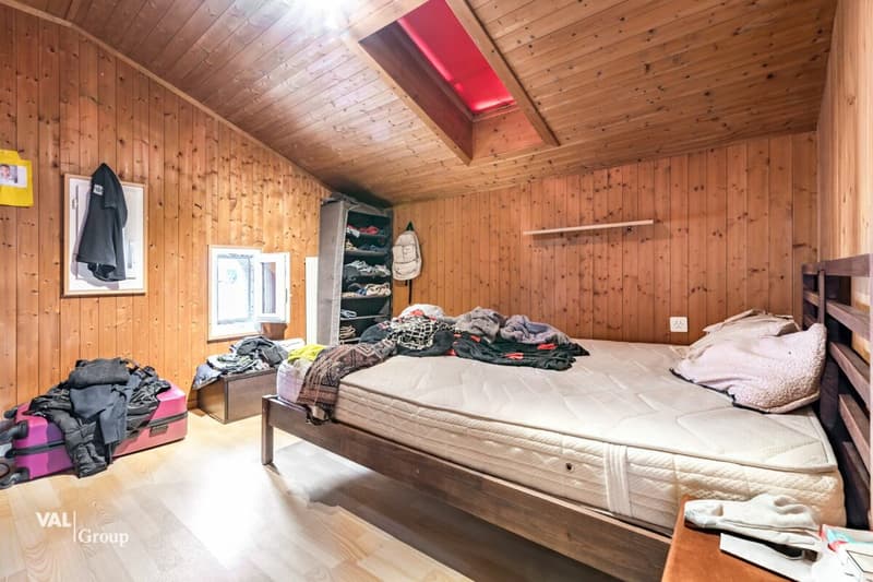 Raumwunder mit Charme - 6.5-Zimmer-Duplex im Herzen von Salgesch (9)