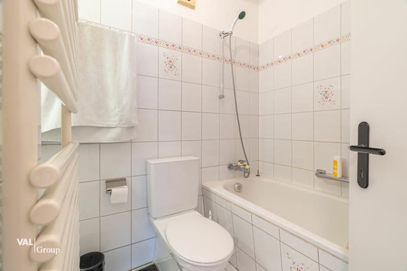 Apartment building with 2 units and top returns (15)