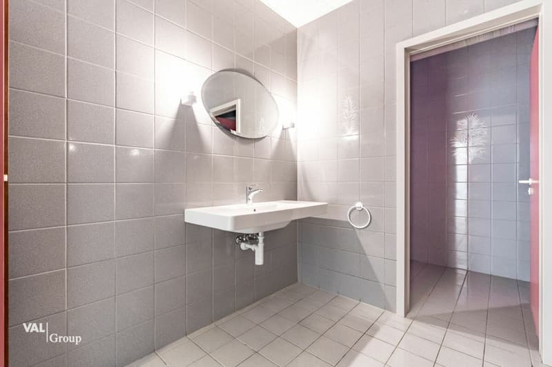 À louer : espace administratif moderne et lumineux - 1'200 m² à Aigle (16)