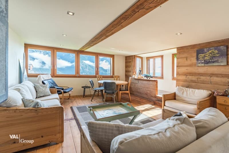 Appartement rénové au sommet dans le cœur d'Eischoll incl. 3 places de parking extérieures (2)