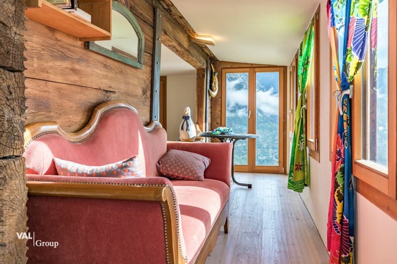 Appartement rénové au sommet dans le cœur d'Eischoll incl. 3 places de parking extérieures (6)