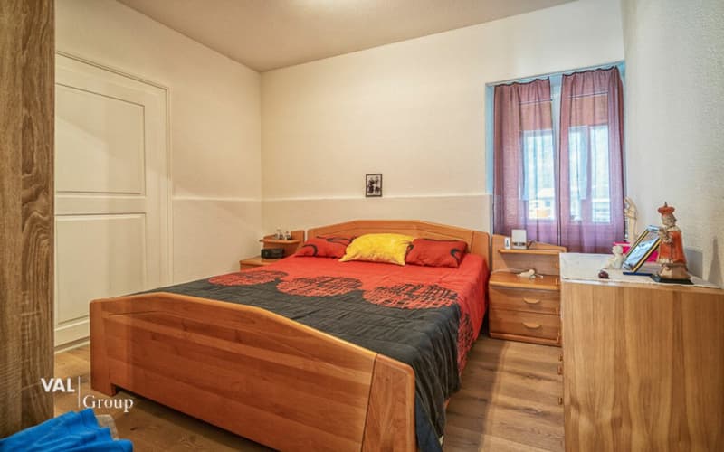 Modernisierte 3.5-Zimmer-Wohnung im Herzen von Glis (5)