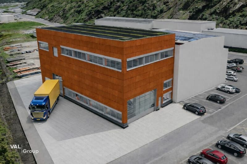 Hall commerciale de haute qualité avec des options d'utilisation flexibles dans un emplacement premier (2)