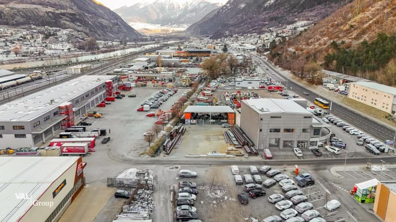 Hall commerciale de haute qualité avec des options d'utilisation flexibles dans un emplacement premier (3)