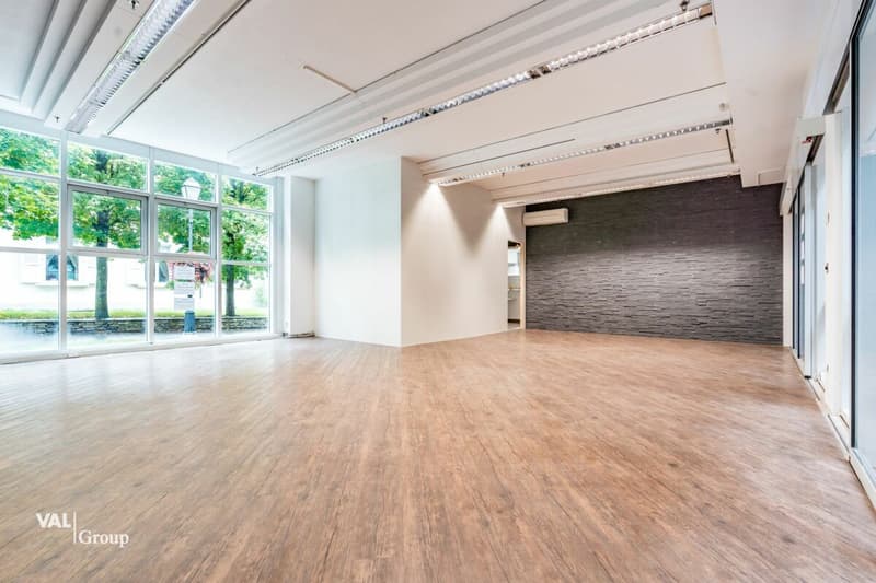 Attractive local business with potential and walk-in customers in the heart of the thermal paradise (4)