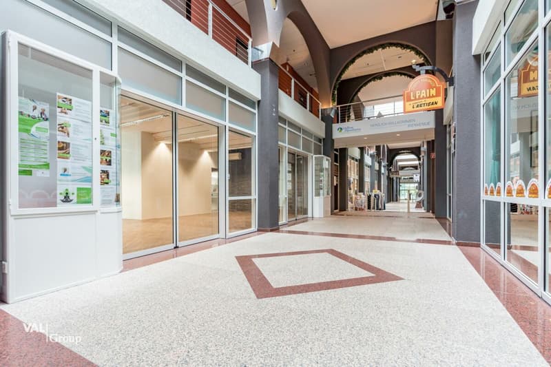 Attractive local business with potential and walk-in customers in the heart of the thermal paradise (9)