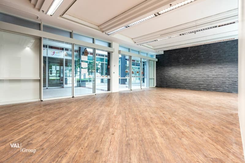 Attractive local business with potential and walk-in customers in the heart of the thermal paradise (2)