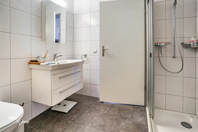 Semi-Detached House with Added Value: Living, Living & Renting under one Roof (13)