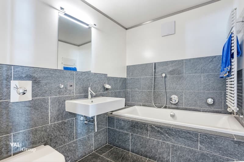 Attico in duplex con terrazza sul tetto, nel cuore della città (7)