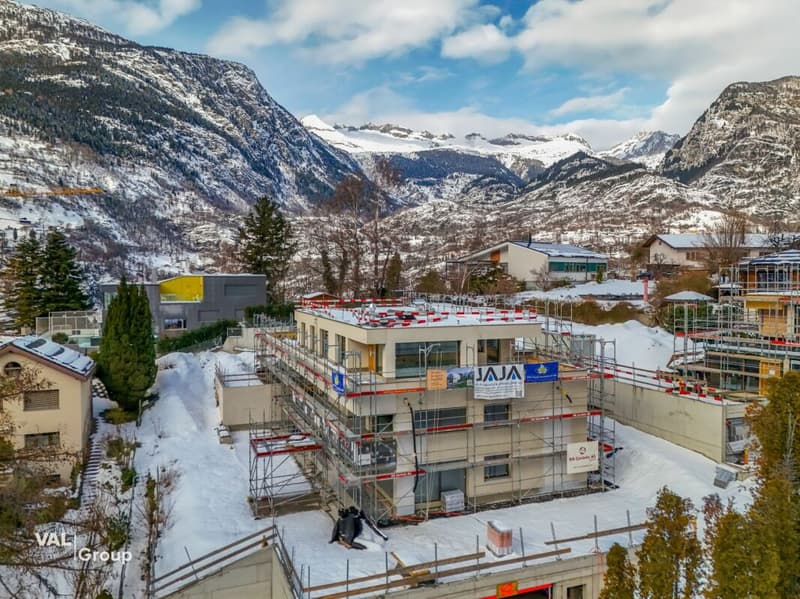 Wohnen über den Dächern von Brig-Glis: Grosszügige 141 m2-Dachwohnung mit Stil, Charme und unverbaubarer Weitsicht (8)