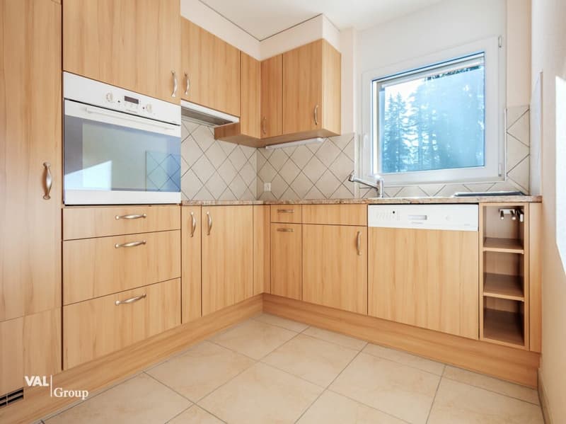 Residence with 3 generous apartments (12)