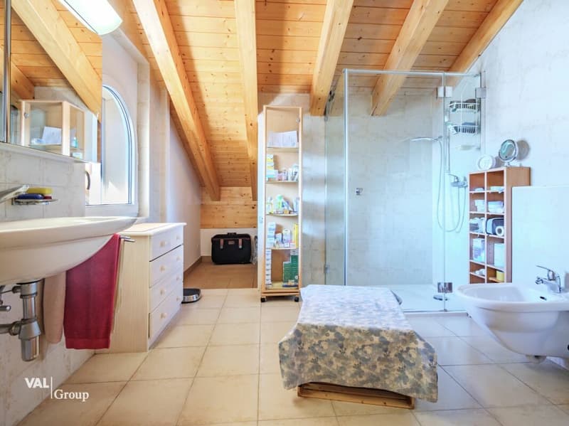 Residence with 3 generous apartments (7)