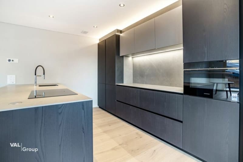 Top - Vermietobjekt - 3.5 Zimmerwohnung mit atemberaubender Weitsicht (1)