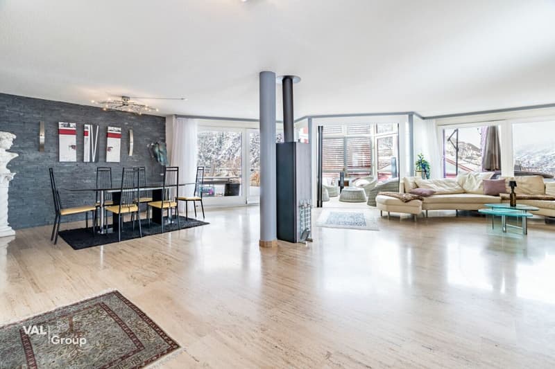 Exclusive 5.5-room terrace apartment with lift directly into the apartment - privileged view location in Visp (4)