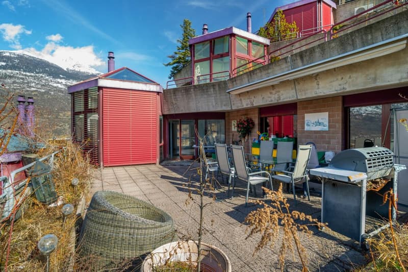 Exclusive 5.5-room terrace apartment with lift directly into the apartment - privileged view location in Visp (15)